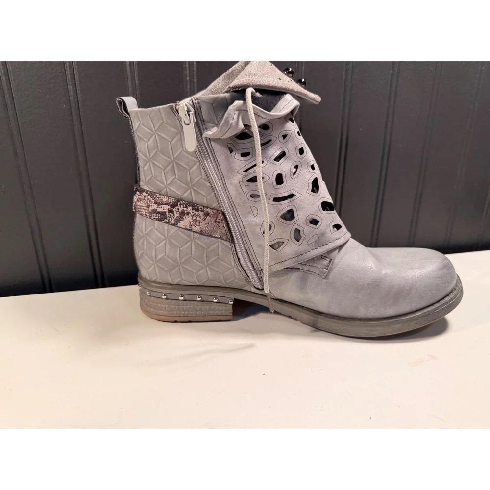 Lala Iaki Grey Studded Laser Cut Ankle Boots EU 40 Snakeskin Strap Buckle Zip